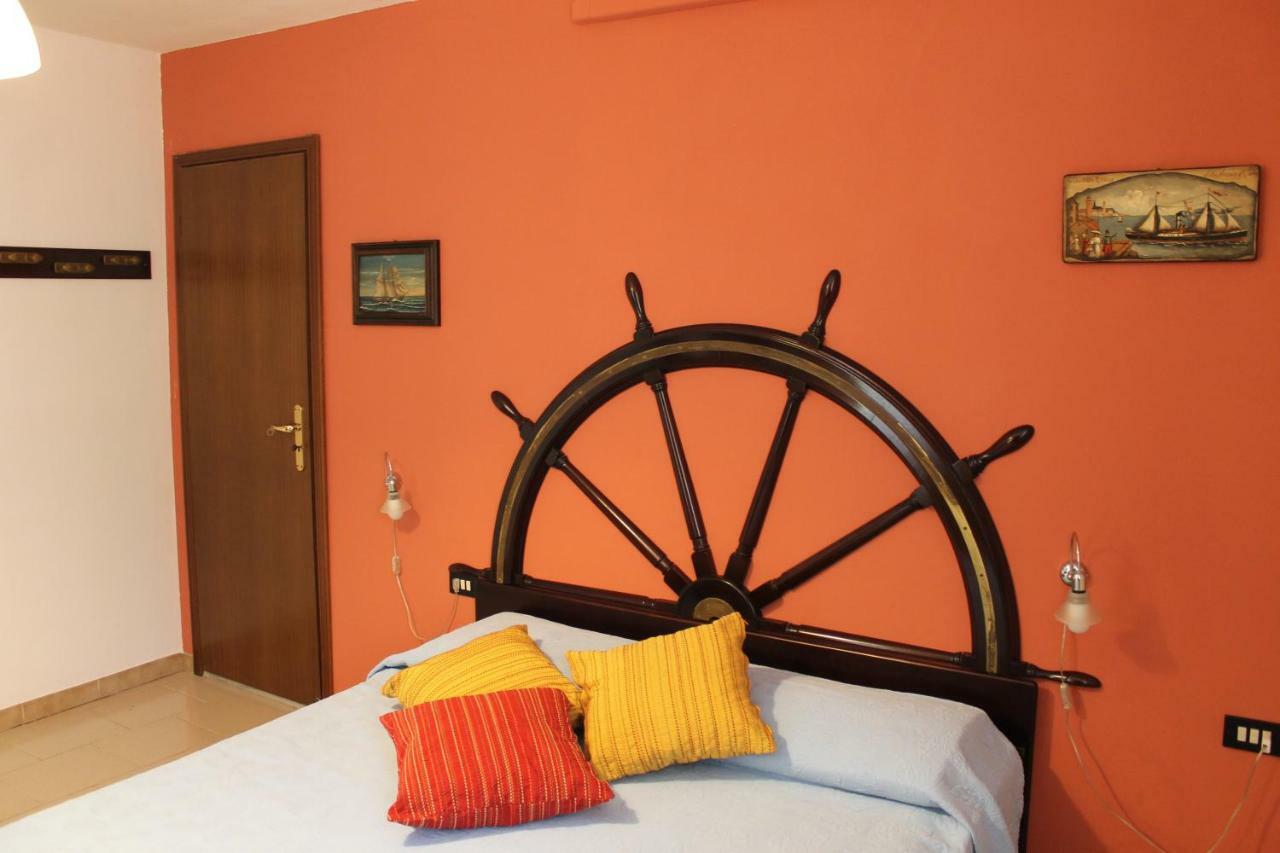 Capitan Nemo-Golfo Dei Poeti Apartman La Spezia Kültér fotó